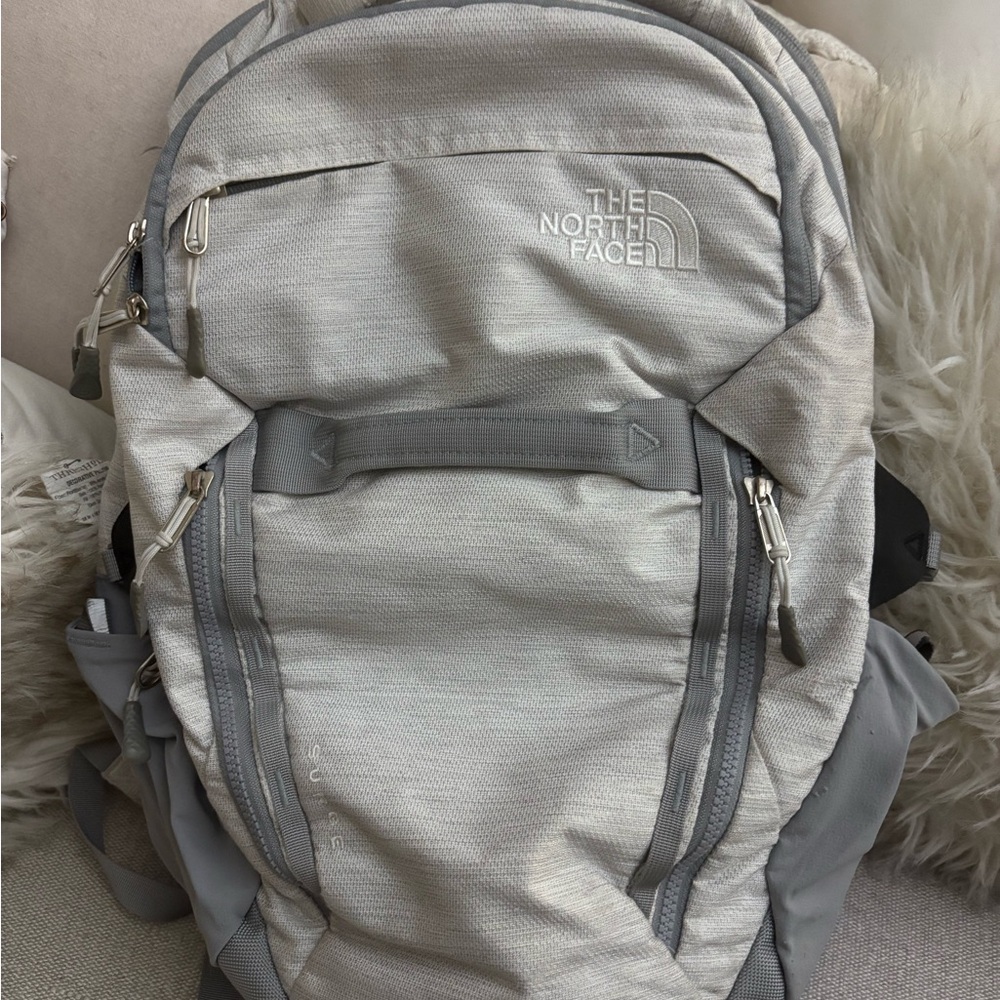 The North Face Light Gray Backpack for Men/women